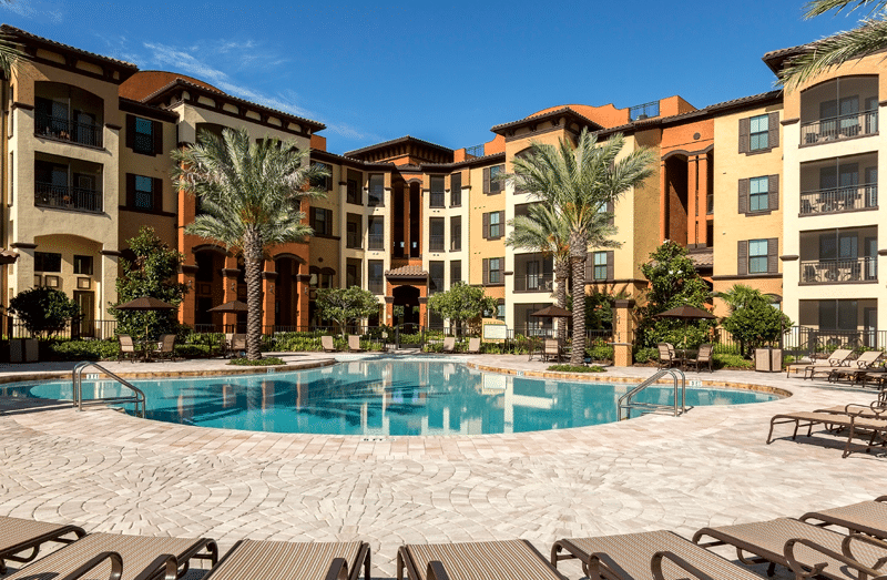 Courtney Bay Pines apartments outside at the pool